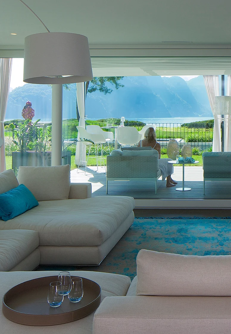 wohnzimmer seeblick panorama